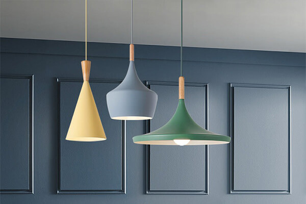 Shiny-White-Coils-for-Lampshades
